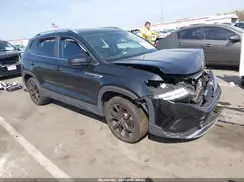 3VVTX7B25NM018435 2022 VOLKSWAGEN TAOS