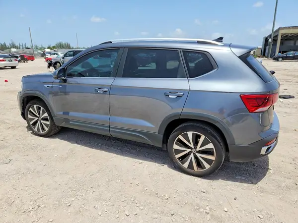 3VVTX7B25NM064251 2022 VOLKSWAGEN TAOS - Image 2