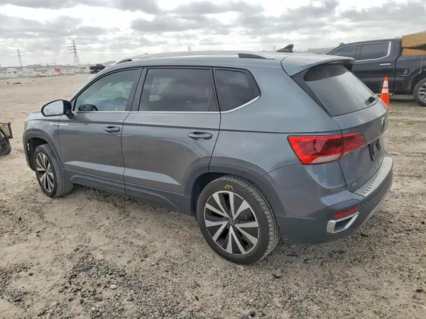 3VVTX7B25NM071359 2022 VOLKSWAGEN TAOS - Image 2