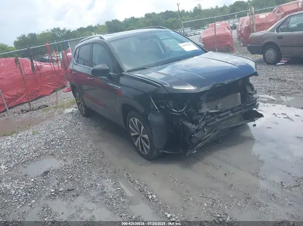 3VVTX7B28NM002181 2022 VOLKSWAGEN TAOS - Image 1