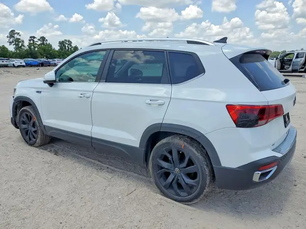 3VVTX7B29NM082560 2022 VOLKSWAGEN TAOS - Image 2
