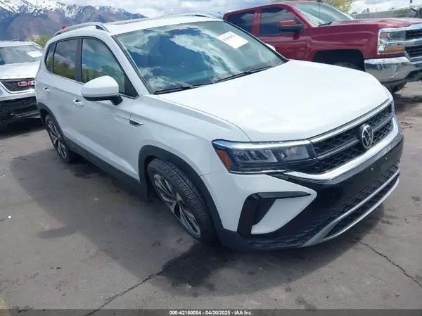 3VVTX7B2XNM004014 2022 VOLKSWAGEN TAOS - Image 1