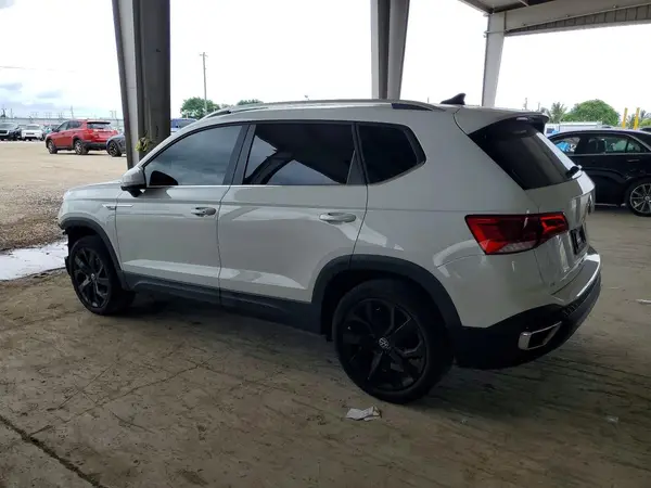 3VVTX7B2XNM057702 2022 VOLKSWAGEN TAOS - Image 2