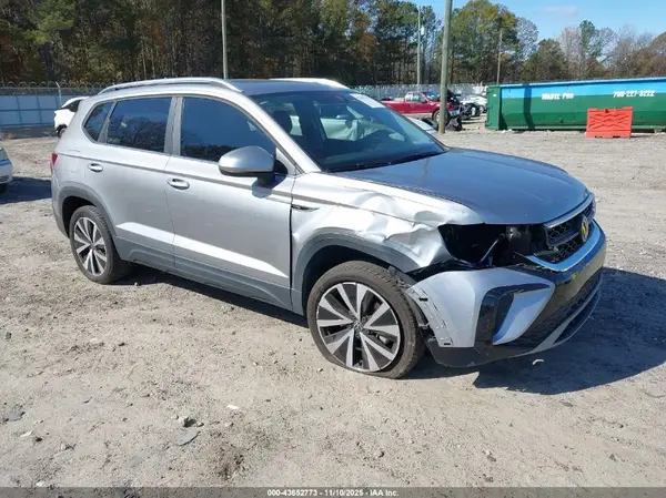 3VVTX7B2XNM095639 2022 VOLKSWAGEN TAOS - Image 1