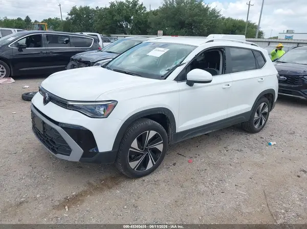 3VVUC7B20TM048469 2026 VOLKSWAGEN TAOS - Image 2