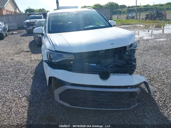 3VVUC7B21SM038399 2025 VOLKSWAGEN TAOS - Image 1