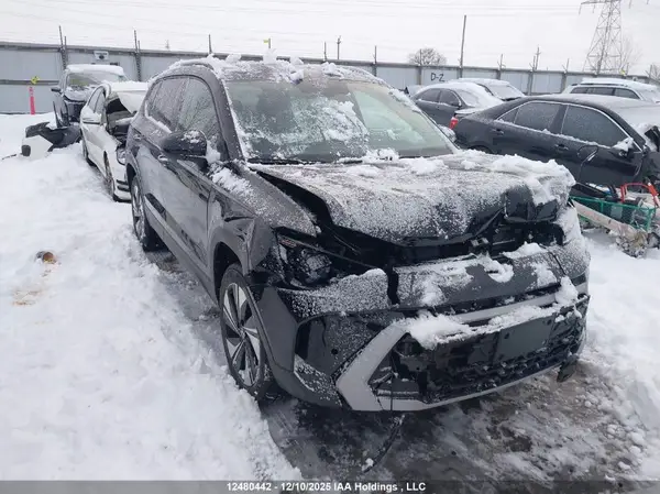 3VVUC7B21SM057258 2025 VOLKSWAGEN TAOS - Image 1