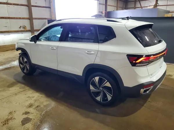 3VVUC7B21TM062784 2026 VOLKSWAGEN TAOS - Image 2
