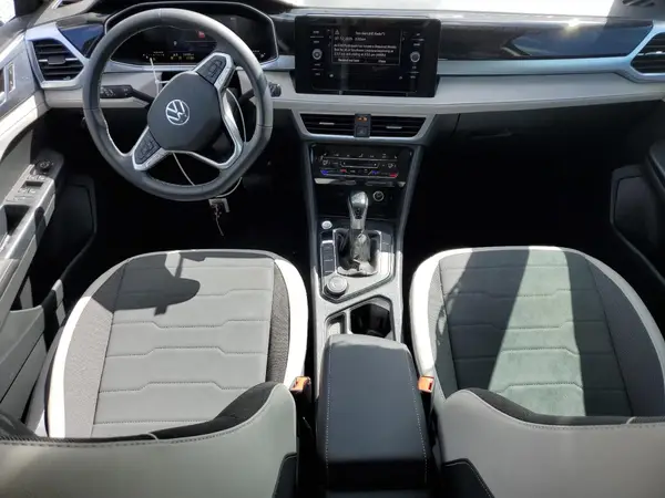3VVUC7B27SM008310 2025 VOLKSWAGEN TAOS - Image 8