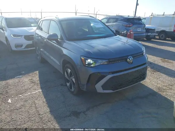 3VVUC7B28SM025861 2025 VOLKSWAGEN TAOS - Image 1