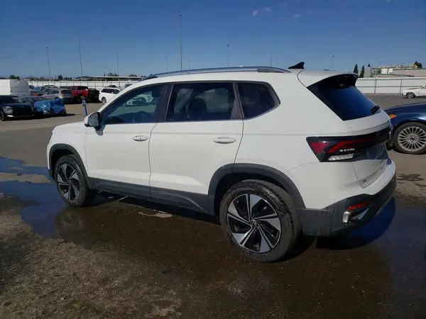 3VVUC7B29SM003576 2025 VOLKSWAGEN TAOS - Image 2