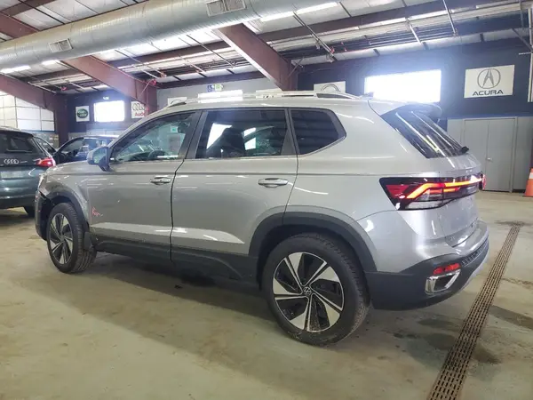3VVUC7B29SM018451 2025 VOLKSWAGEN TAOS - Image 2