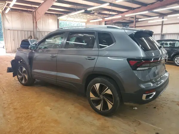 3VVUC7B29SM042670 2025 VOLKSWAGEN TAOS - Image 2