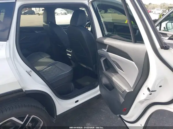 3VVUW7RM6TM023770 2026 VOLKSWAGEN TIGUAN - Image 8