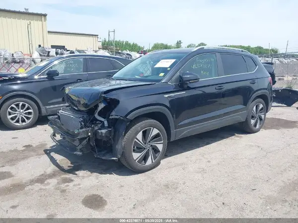 3VVUX7B20RM023004 2024 VOLKSWAGEN TAOS - Image 2