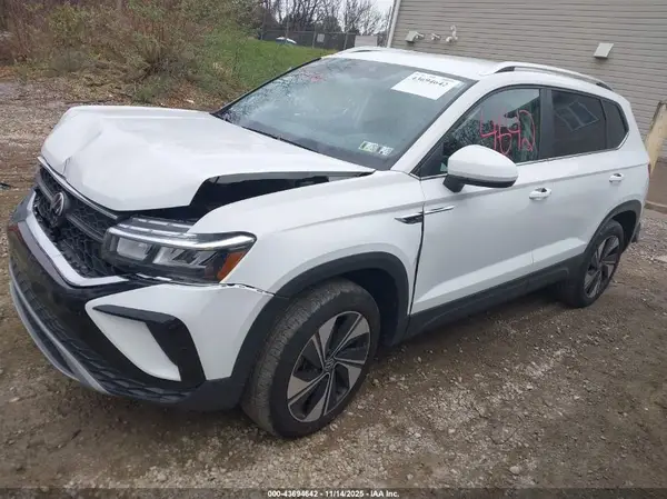 3VVUX7B20RM069268 2024 VOLKSWAGEN TAOS - Image 2