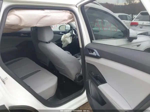 3VVUX7B20RM069268 2024 VOLKSWAGEN TAOS - Image 8
