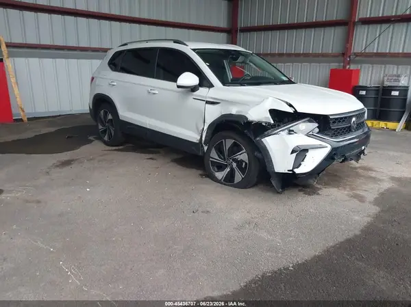 3VVUX7B20RM112071 2024 VOLKSWAGEN TAOS - Image 1