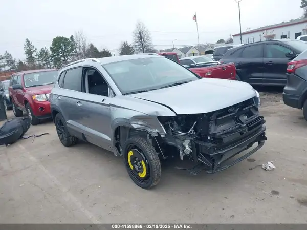 3VVUX7B22RM036823 2024 VOLKSWAGEN TAOS - Image 1