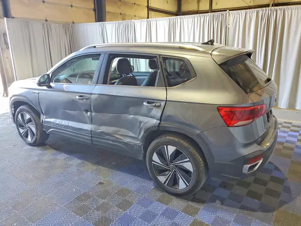 3VVUX7B24RM057849 2024 VOLKSWAGEN TAOS - Image 2