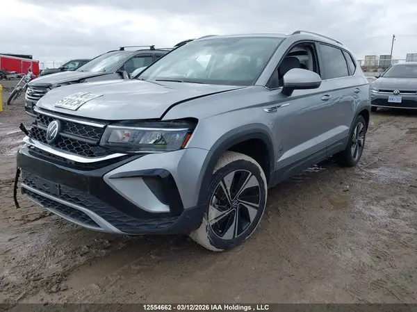 3VVUX7B25RM027999 2024 VOLKSWAGEN TAOS - Image 2