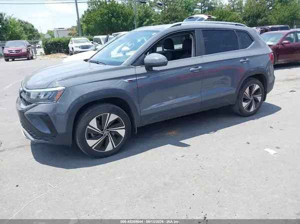 3VVUX7B25RM030482 2024 VOLKSWAGEN TAOS - Image 2