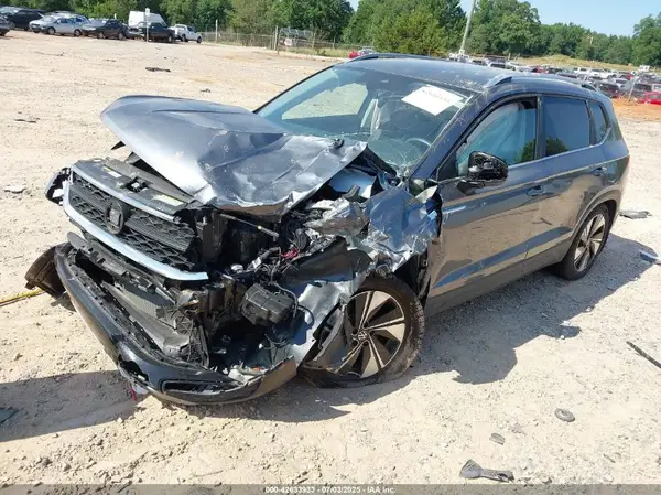 3VVUX7B25RM032006 2024 VOLKSWAGEN TAOS - Image 2