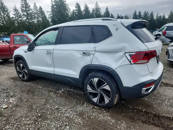 3VVUX7B27RM057909 2024 VOLKSWAGEN TAOS - Image 2