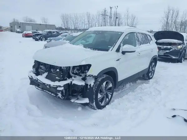 3VVUX7B27RM087850 2024 VOLKSWAGEN TAOS - Image 2