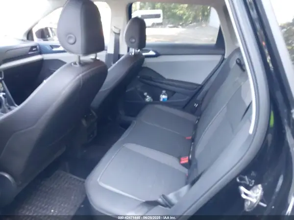 3VVUX7B27RM089663 2024 VOLKSWAGEN TAOS - Image 8