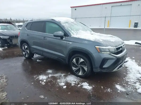 3VVUX7B28RM096301 2024 VOLKSWAGEN TAOS - Image 1