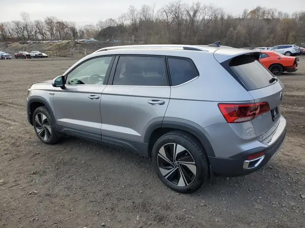 3VVUX7B28RM097903 2024 VOLKSWAGEN TAOS - Image 2