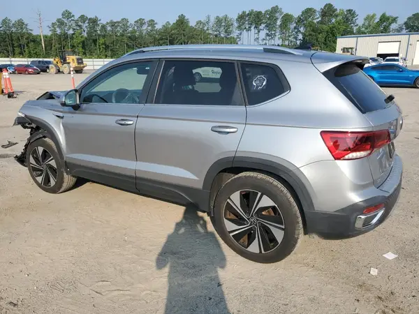 3VVUX7B29PM373258 2023 VOLKSWAGEN TAOS - Image 2