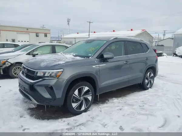 3VVUX7B29RM088384 2024 VOLKSWAGEN TAOS - Image 2