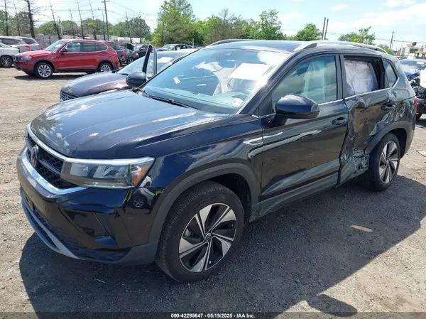3VVUX7B2XPM357666 2023 VOLKSWAGEN TAOS - Image 2