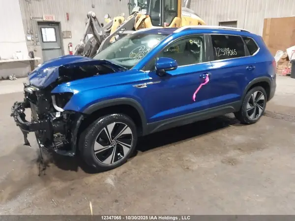 3VVUX7B2XRM043146 2024 VOLKSWAGEN TAOS - Image 2