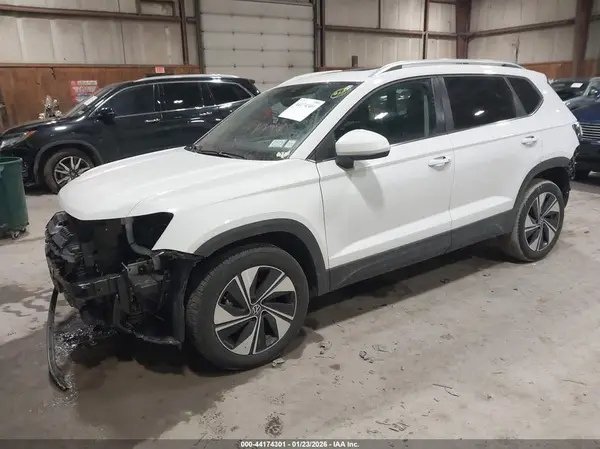 3VVVC7B22SM028565 2025 VOLKSWAGEN TAOS - Image 2