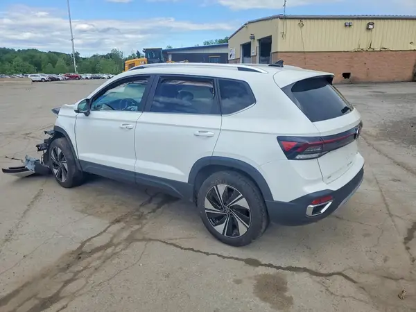3VVVC7B24SM083163 2025 VOLKSWAGEN TAOS - Image 2