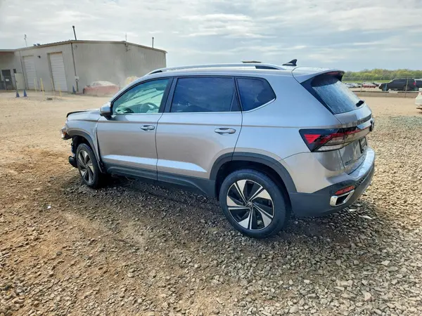 3VVVC7B24TM000574 2026 VOLKSWAGEN TAOS - Image 2