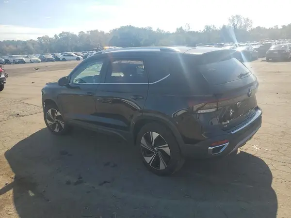 3VVVC7B28SM018395 2025 VOLKSWAGEN TAOS - Image 2