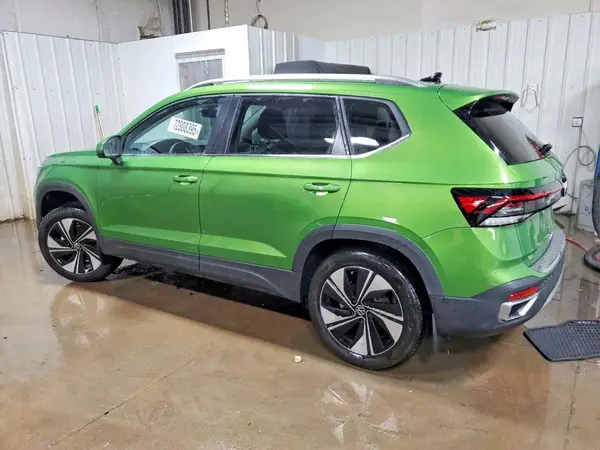 3VVVC7B28SM049503 2025 VOLKSWAGEN TAOS - Image 2