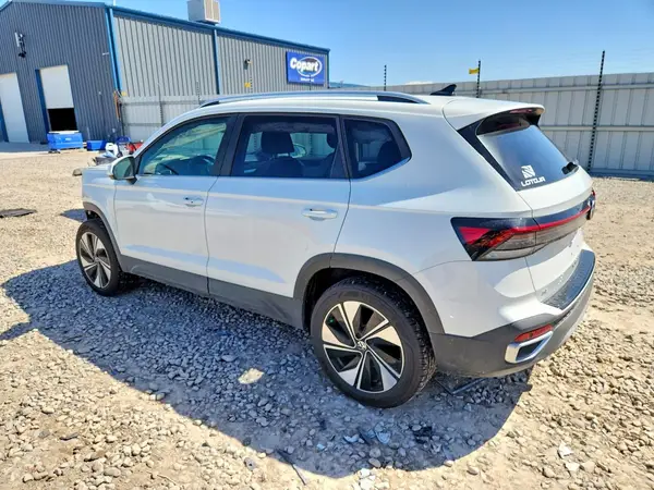 3VVVC7B28SM080671 2025 VOLKSWAGEN TAOS - Image 2