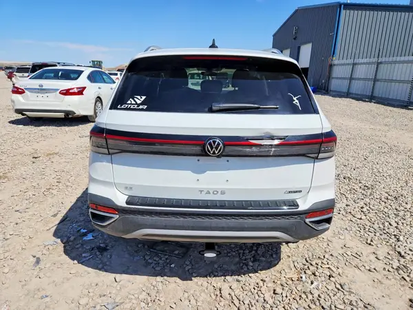 2025 VOLKSWAGEN TAOS auction photo 6