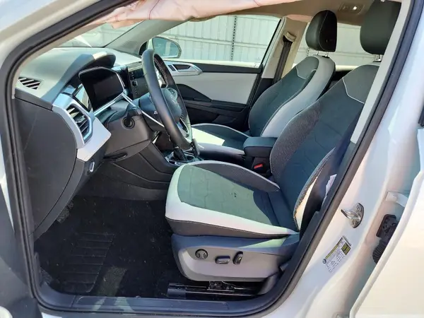 2025 VOLKSWAGEN TAOS auction photo 7