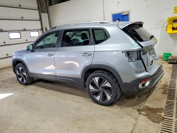 3VVVC7B29SM080789 2025 VOLKSWAGEN TAOS - Image 2