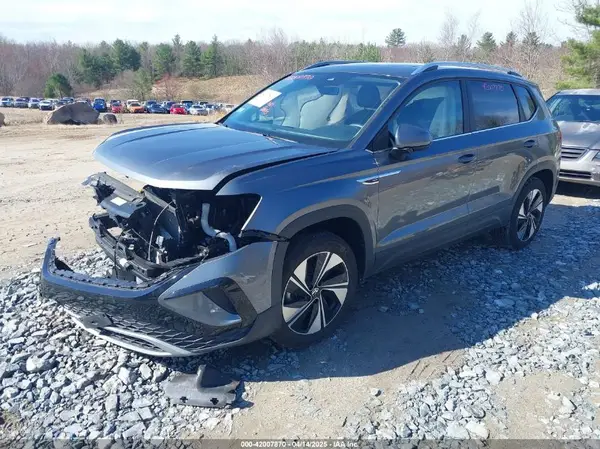 3VVVX7B20RM040650 2024 VOLKSWAGEN TAOS - Image 2