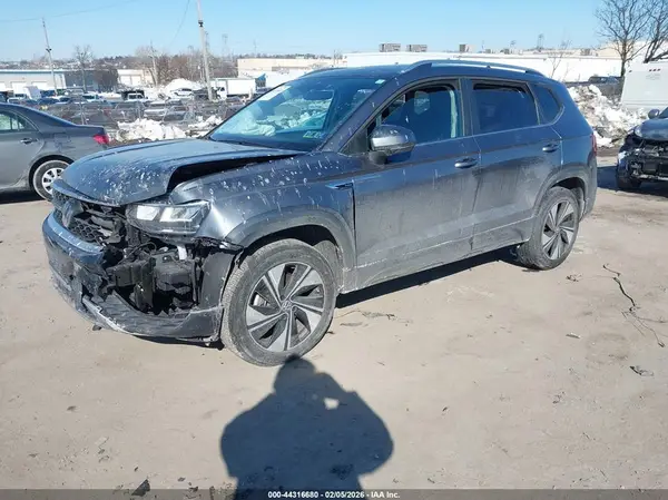 3VVVX7B20RM081702 2024 VOLKSWAGEN TAOS - Image 2