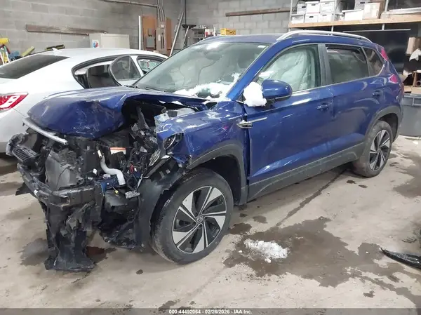 3VVVX7B21RM067792 2024 VOLKSWAGEN TAOS - Image 2