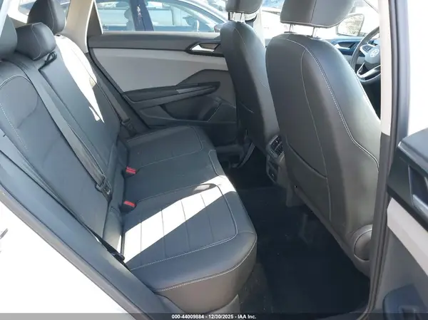 3VVVX7B22PM373171 2023 VOLKSWAGEN TAOS - Image 8