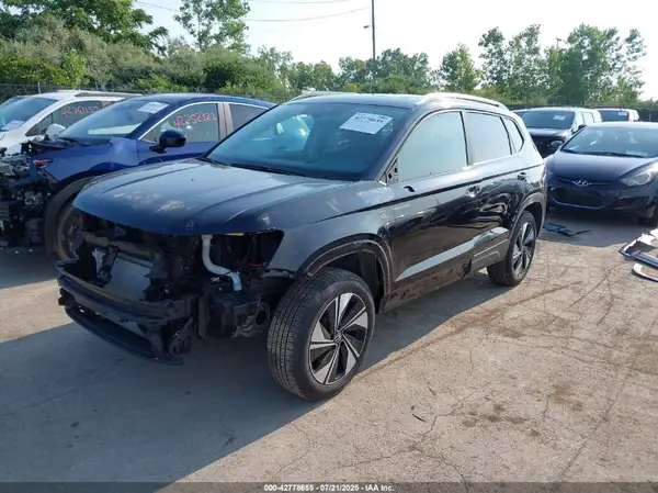 3VVVX7B22RM060477 2024 VOLKSWAGEN TAOS - Image 2